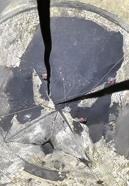 水泥庫(kù)清庫(kù)，清理鋼板倉(cāng)