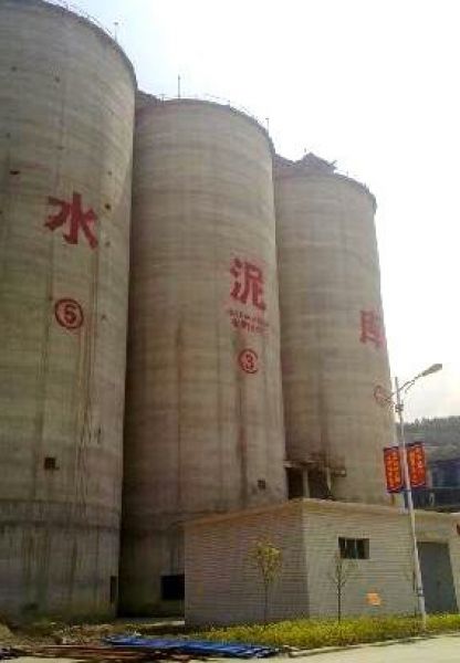 水泥庫(kù)清庫(kù)，清理鋼板倉(cāng)