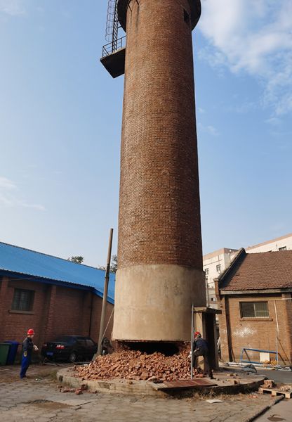 煙囪拆除，水塔拆除