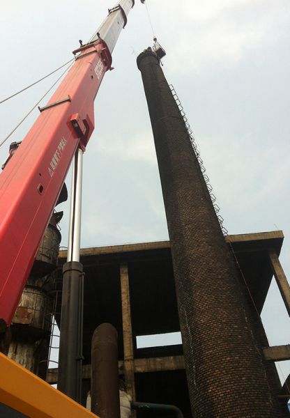 煙囪拆除，水塔拆除