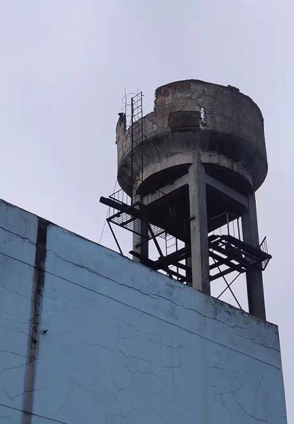 煙囪拆除，水塔拆除